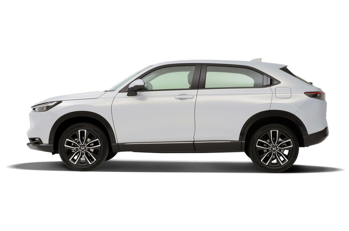 329176 Honda HR V e HEV 2021