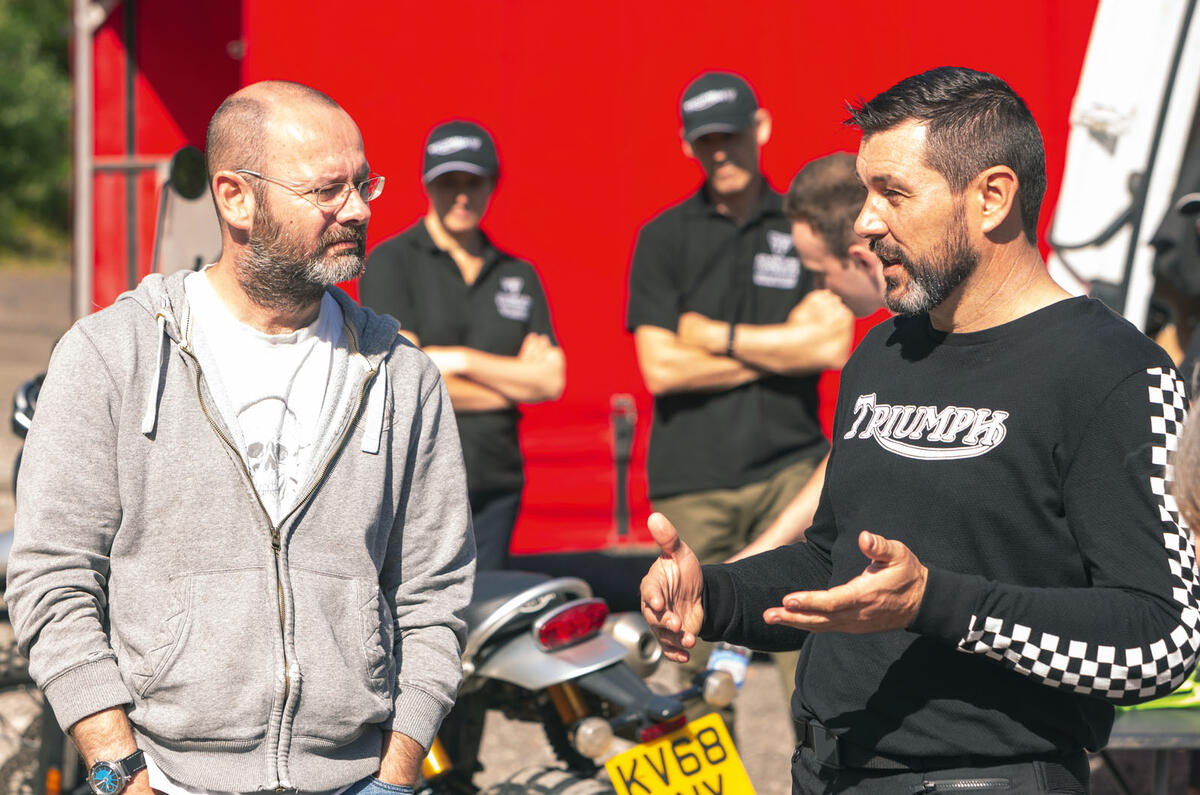 Ariel Nomad vs Triumph Scrambler