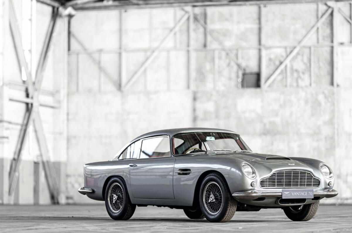 Aston Martin DB4