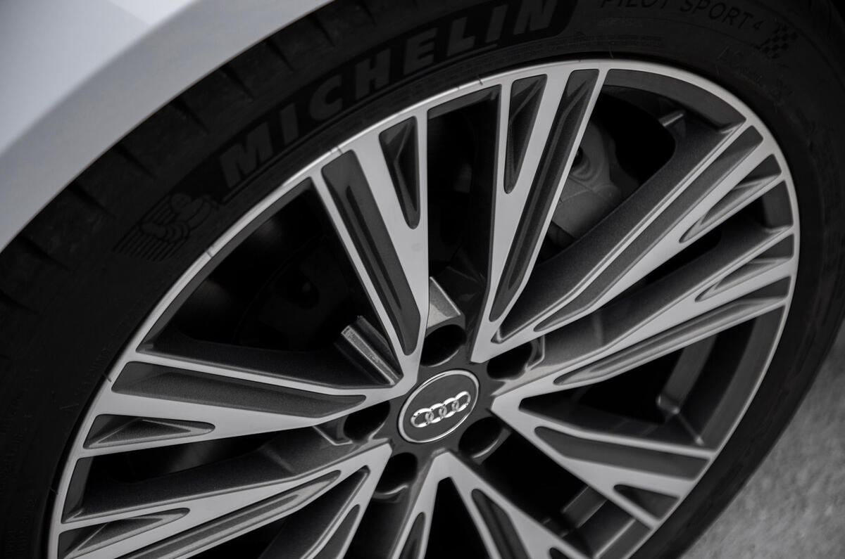 Audi A6 2018 review brake calipers