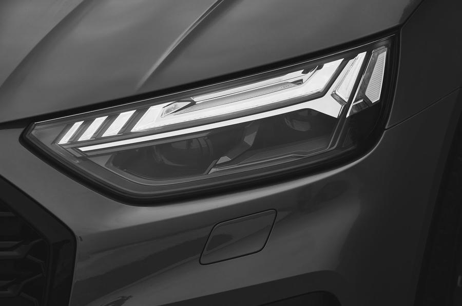 4 Audi Q5 Sportback 2021 : premiers phares de l'examen de conduite