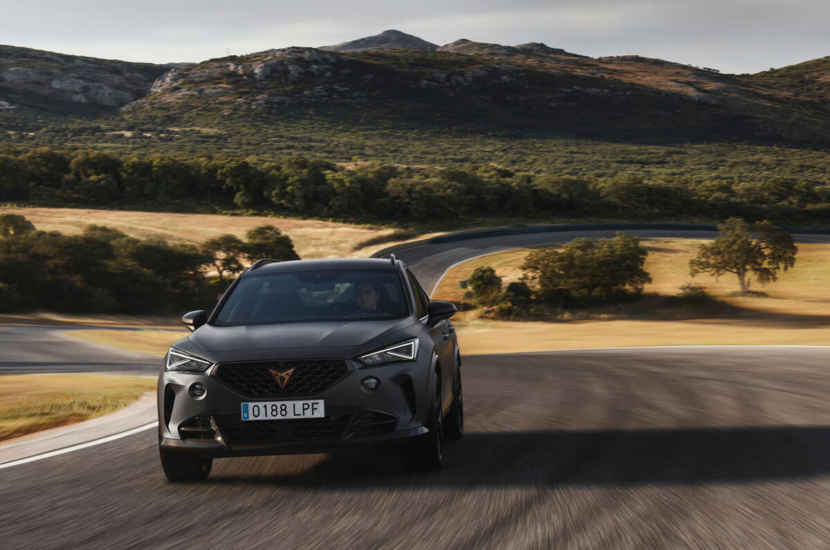 4 Cupra Formentor VZ5 2021 FD track nose