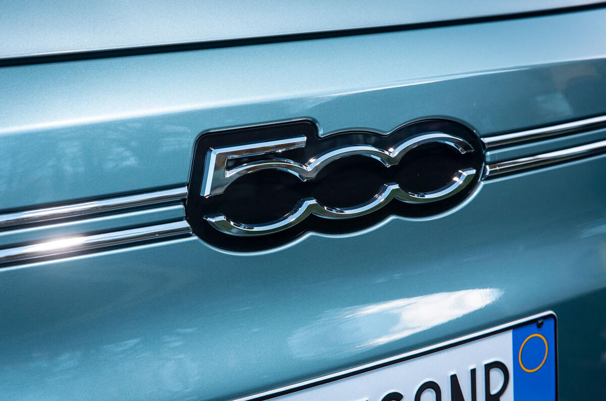 2021 Fiat 500 electric left-hand drive UK review - nose