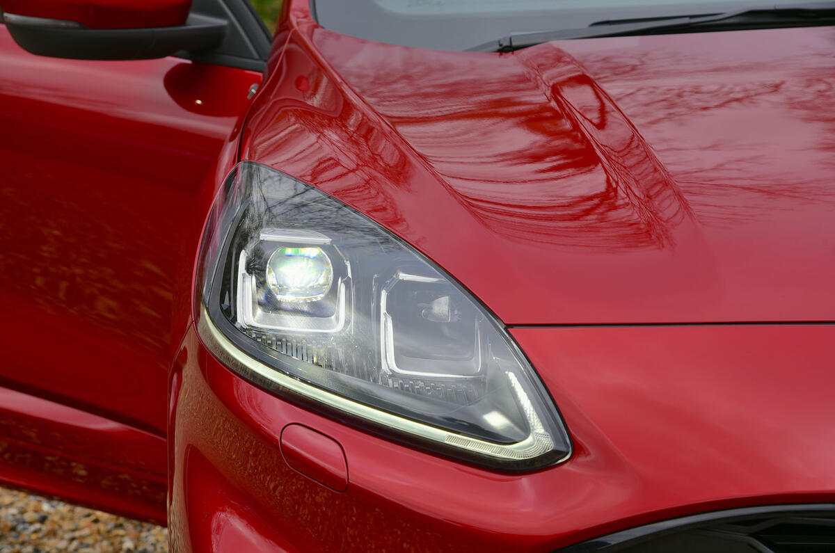 Ford Kuga ST-Line PHEV 2020 UK first drive review - headlights
