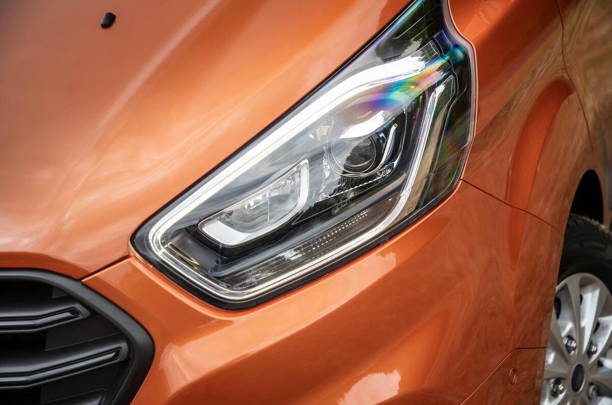 4 Ford Transit Nugget 2021 UK FD headlights