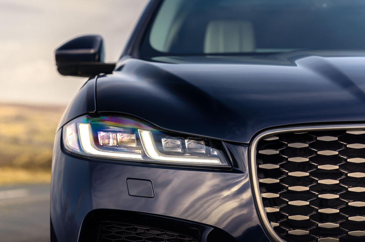 4 Phares de la Jaguar F Pace P400e 2021, premier essai de conduite au Royaume-Uni.