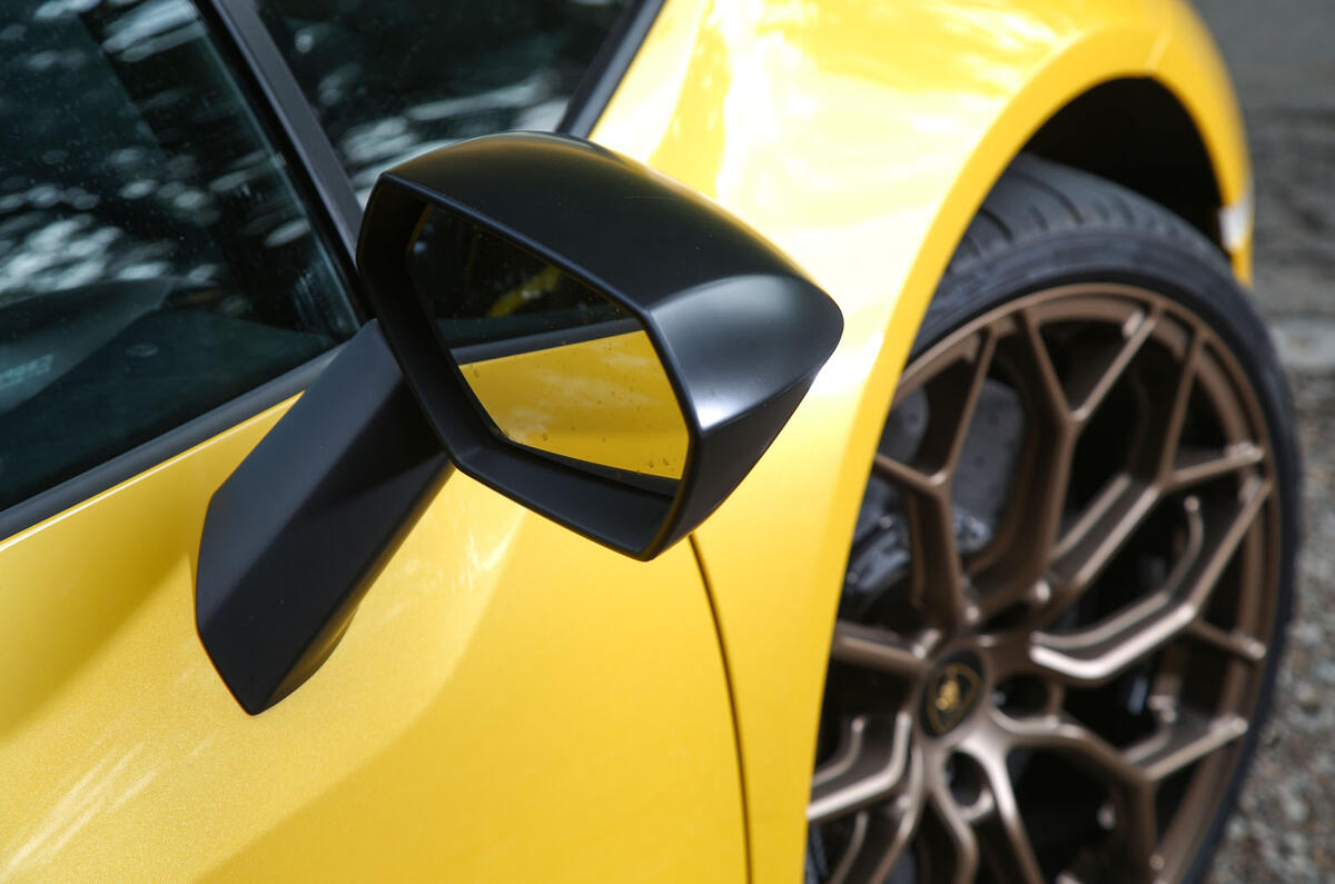 Lamborghini Huracan Performante Spyder 2018 Uk Review