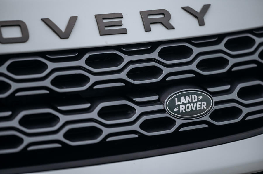 4 Insigne de capot Land Rover Discovery P300e 2021 UE FD