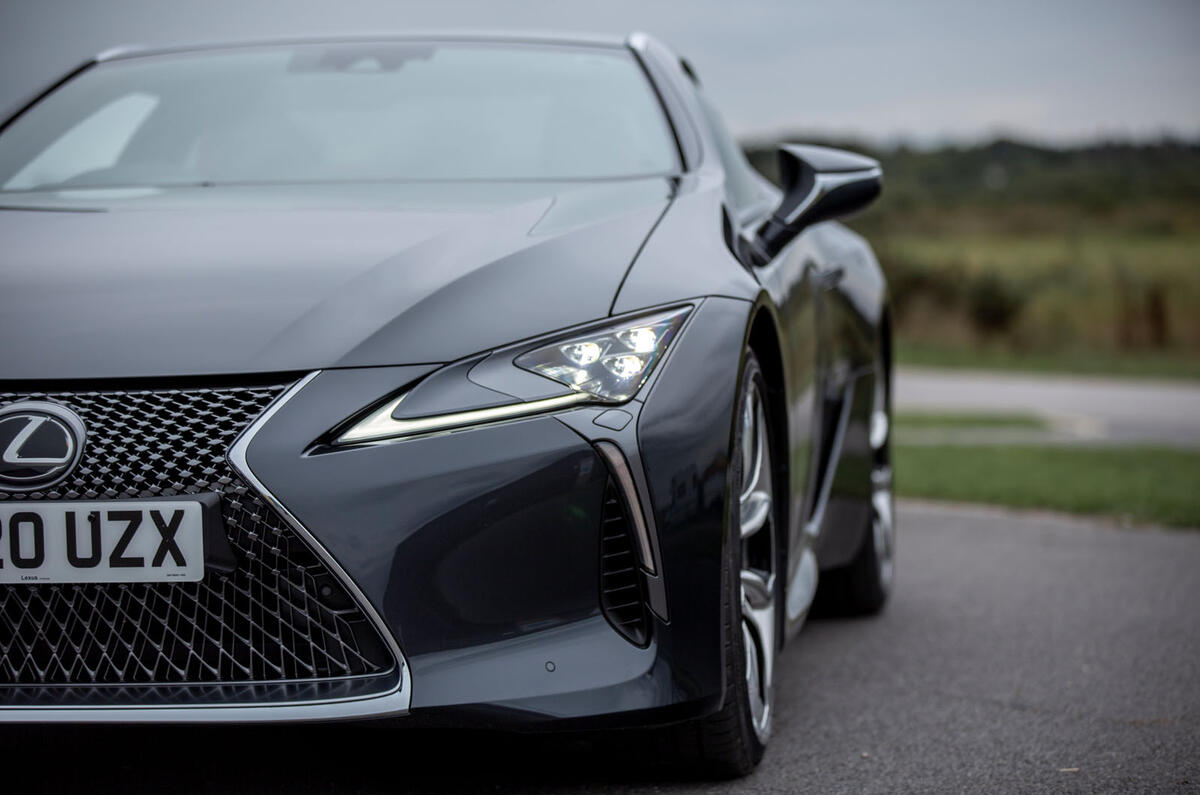 4 Lexus LC500 2021 UK FD headlights