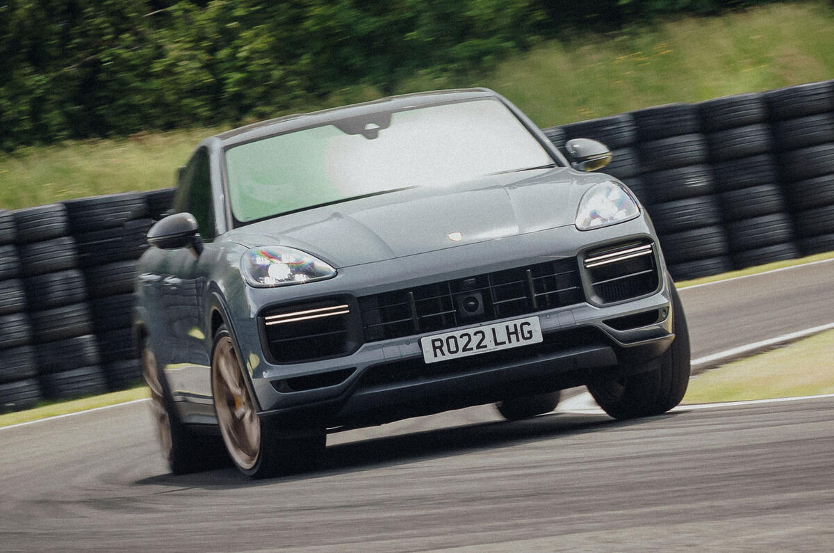 4 Porsche Cayenne top 10