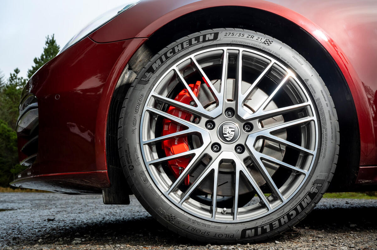 4 Porsche Panamera 4 ehybrid sport turismo 2022 UK review alloy wheels