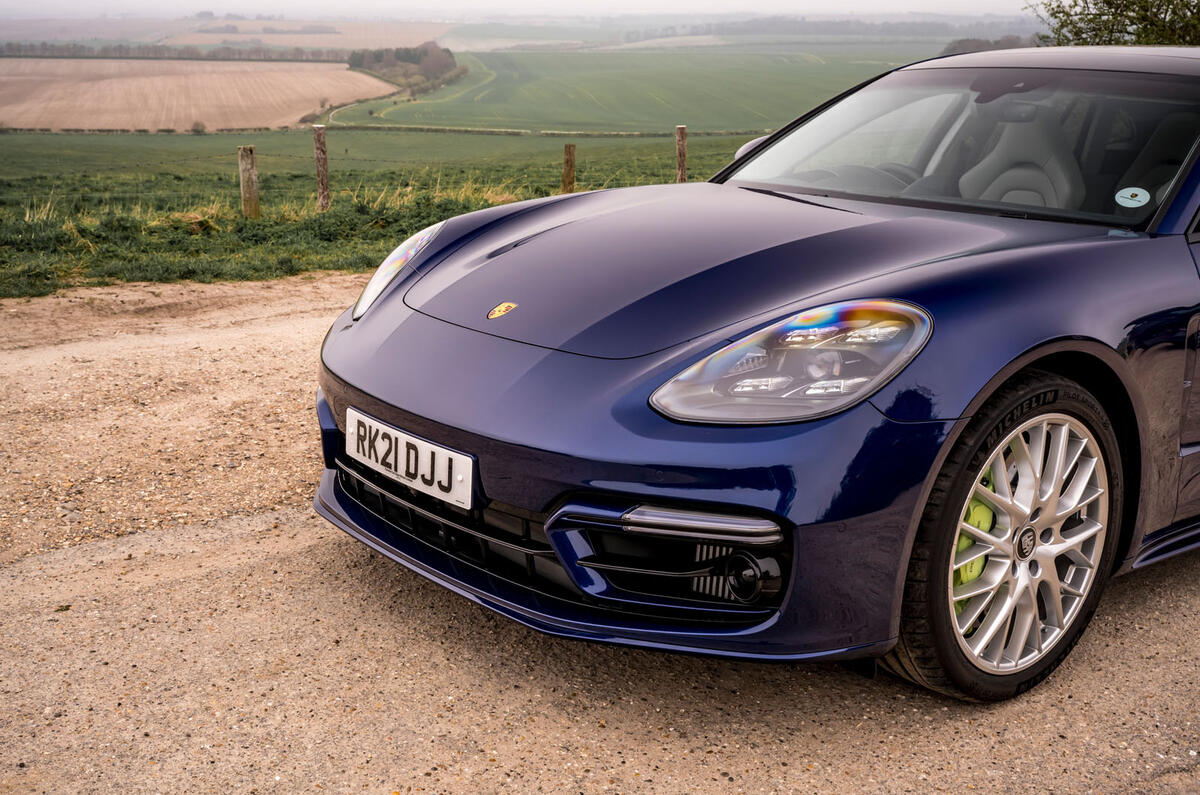 4 Porsche Panamera Turbo S E Hybrid ST 2021 UK FD nose