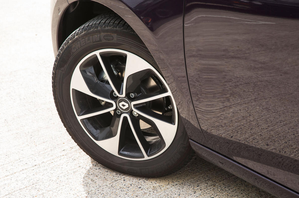 Renault Zoe R110 2018 UK first drive review alloy wheels