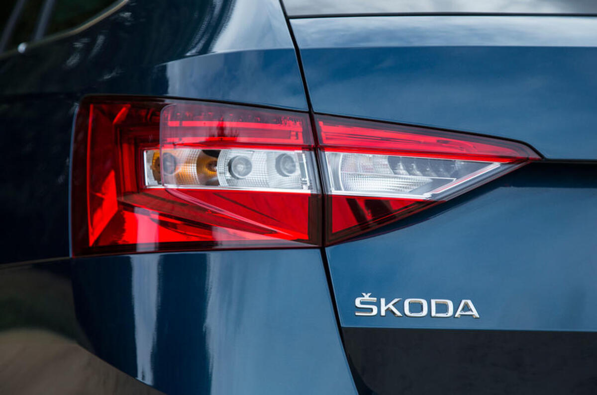 Skoda Superb - rear