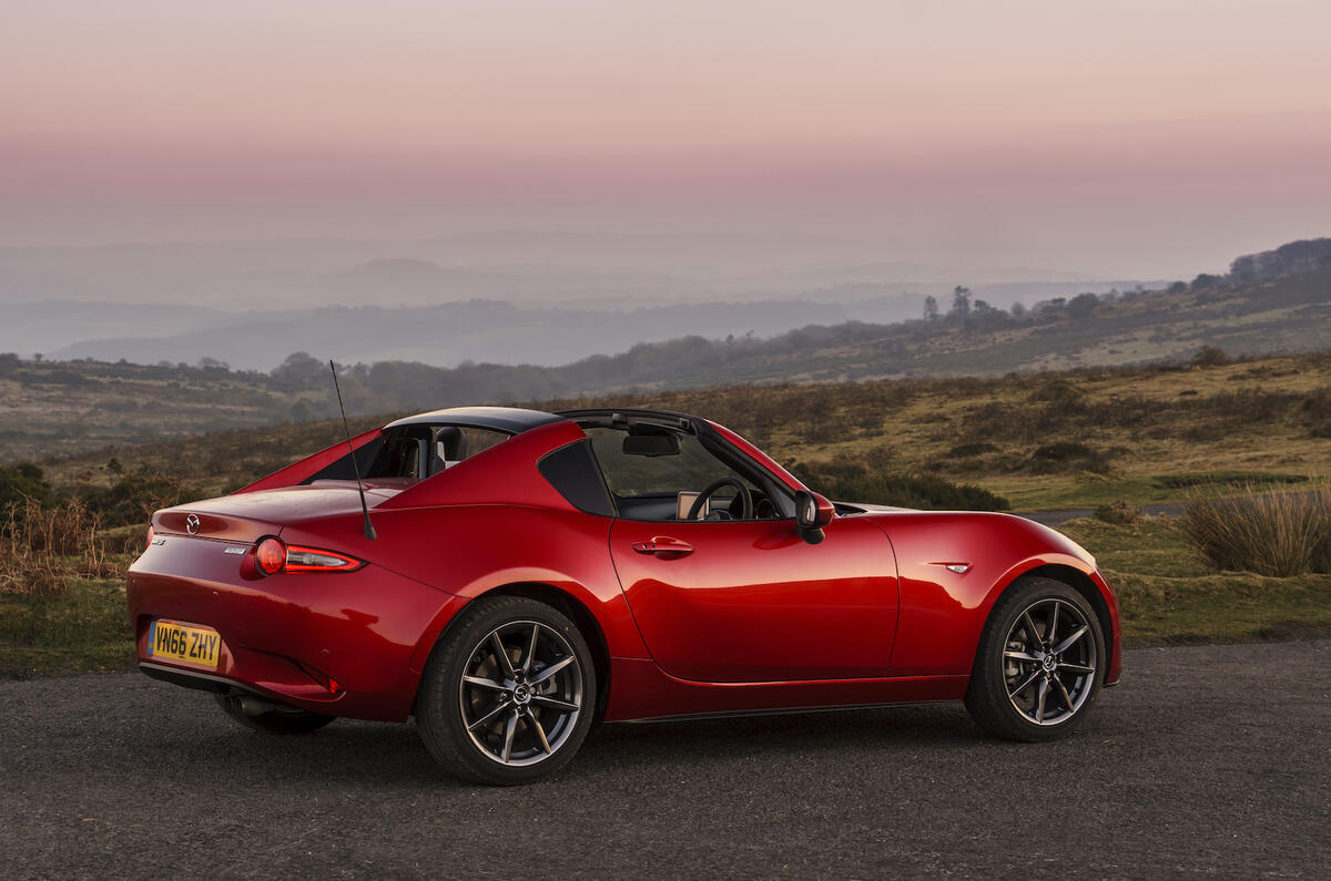 2017 Mazda MX5 RF 2.0 160 UK first drive review Autocar 2017 Mazda MX5 RF 2.0 160 UK first drive review Autocar