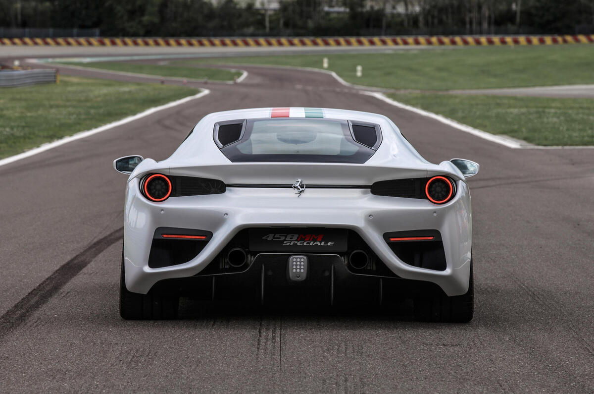 458 Mm speciale rear