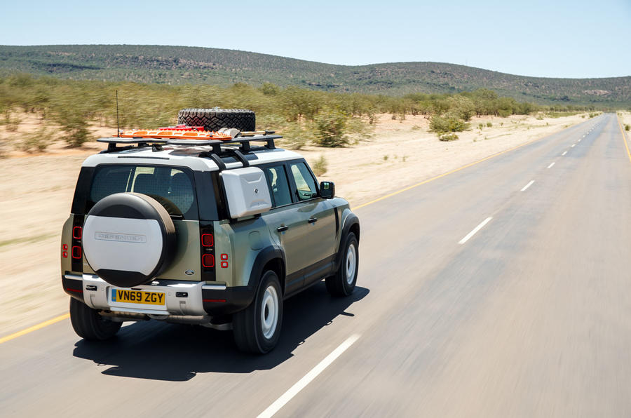 Land Rover Defender 110 S 2020 : premier bilan de conduite - sur la route arrière