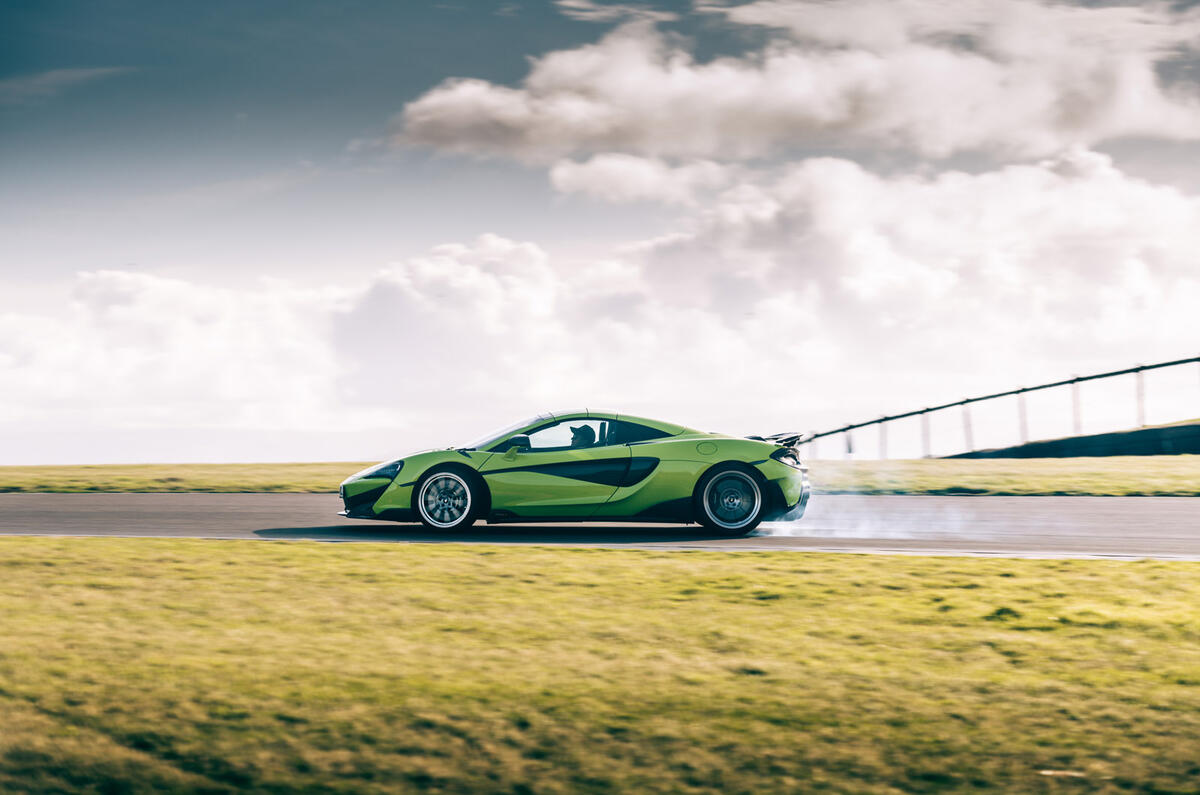 McLaren 600LT Spider - side