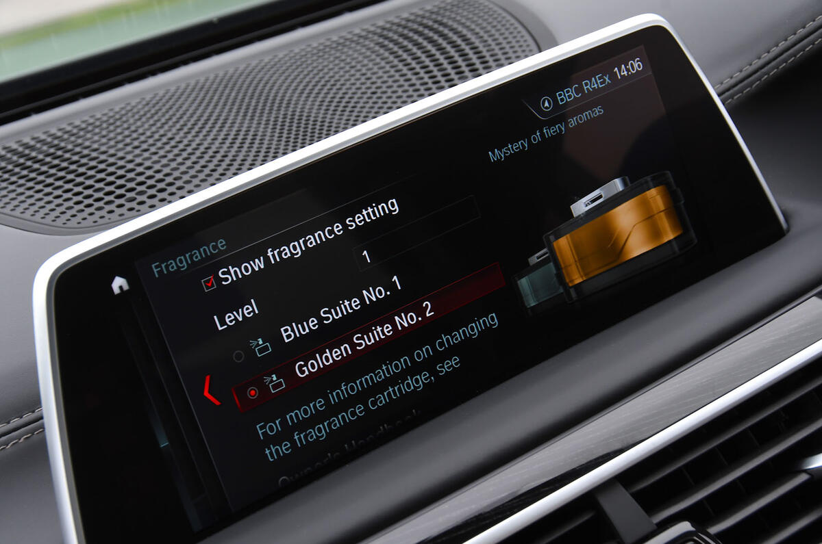 BMW 7 Series 740Ld long-term review infotainment