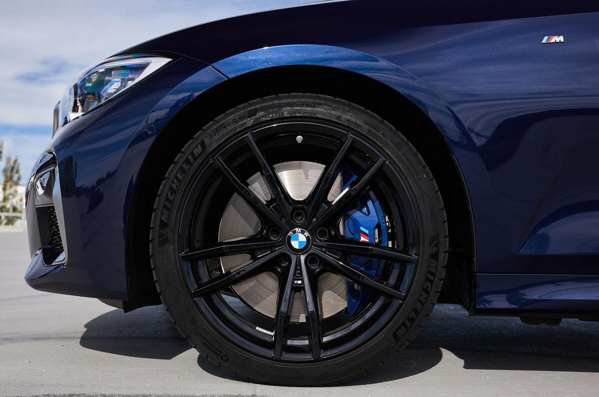 [Image: 5-bmw-m340i-xdrive-2019-fd-alloy-wheels....k=4cA0EKjA]