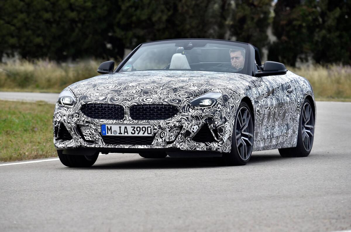 BMW officially announces Z4 M40i, shows fresh images…