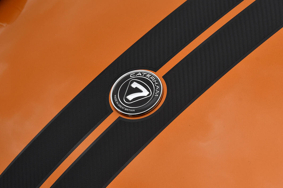 5 Caterham Seven 170 R 2021 UK FD bonnet badge