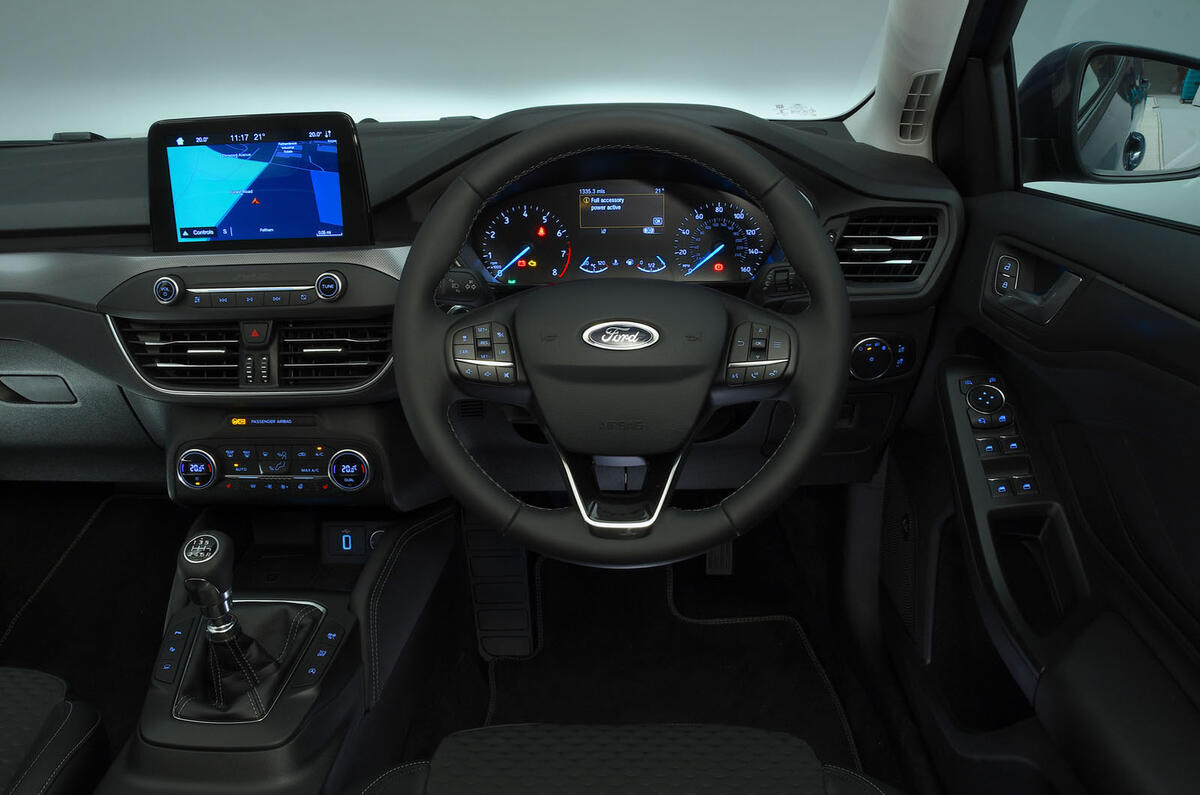 Ford Focus 1.0 EcoBoost 125PS Titanium X 2018 UK review ...