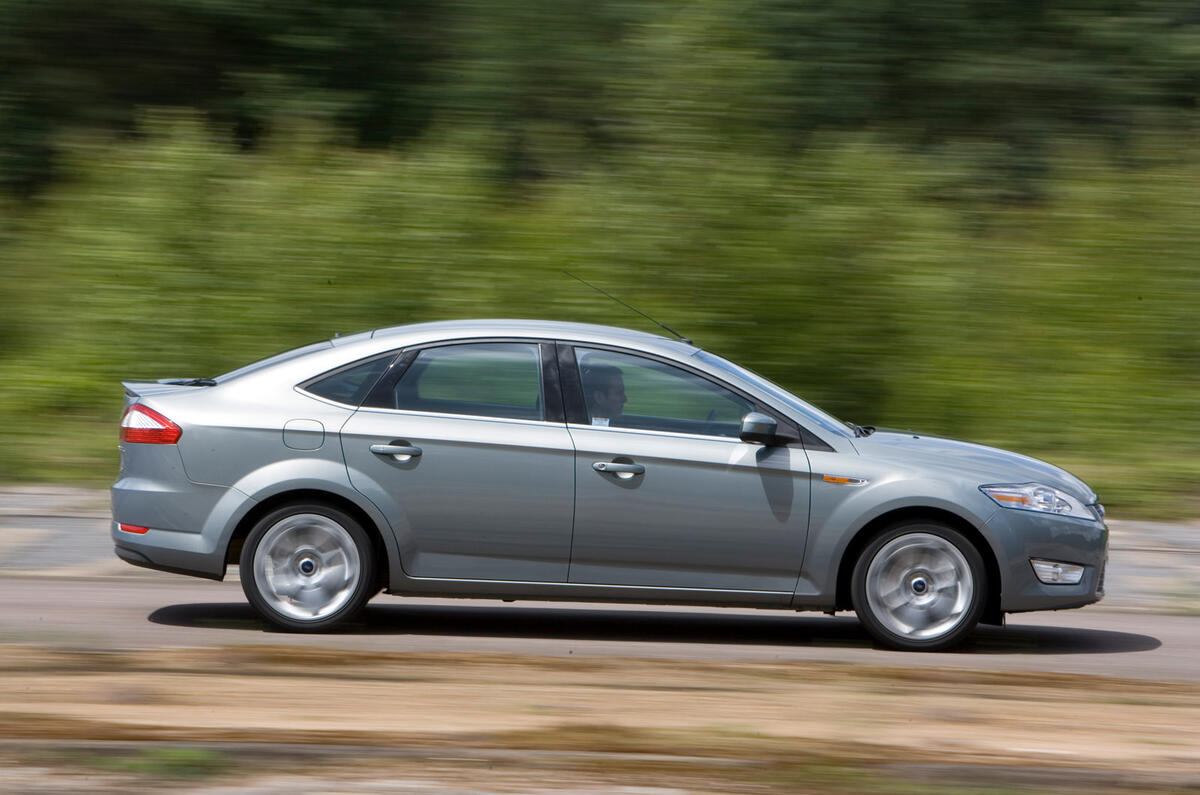 Ford Mondeo 2007 - hero side