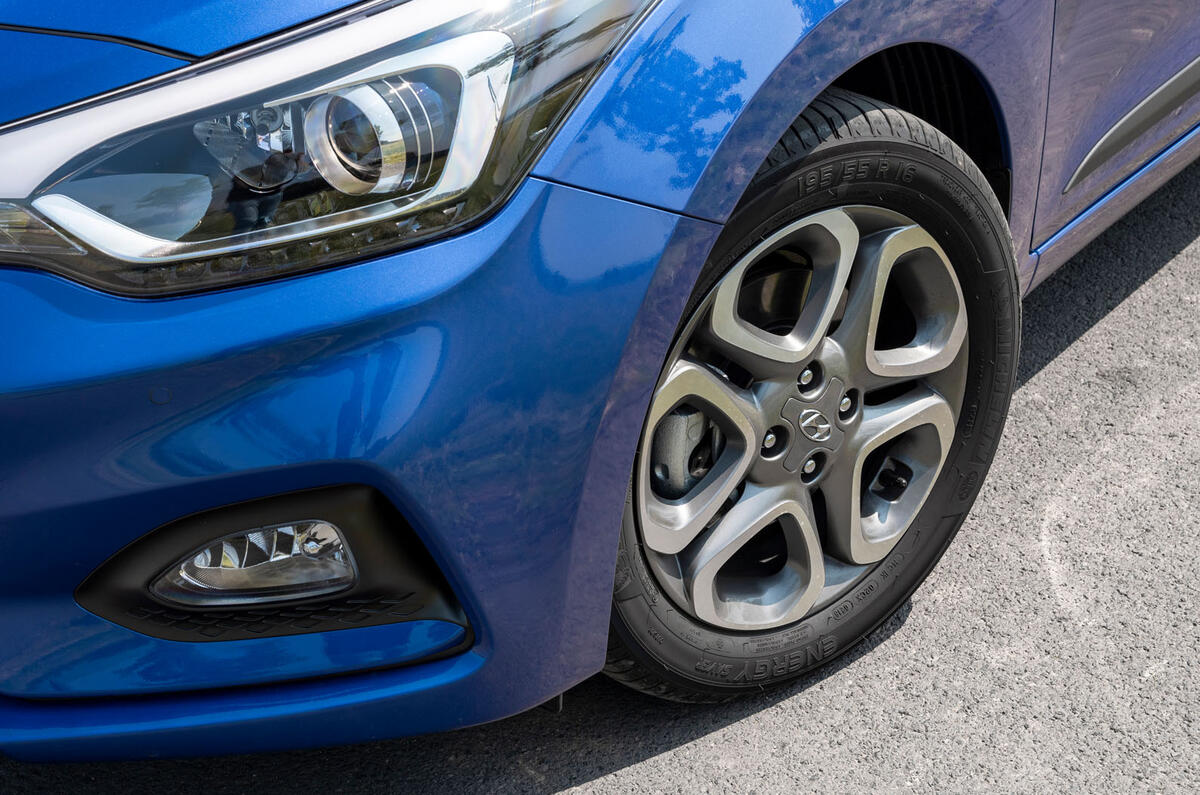 Hyundai i20 1.0 TGDi Premium Nav 2018 review Autocar