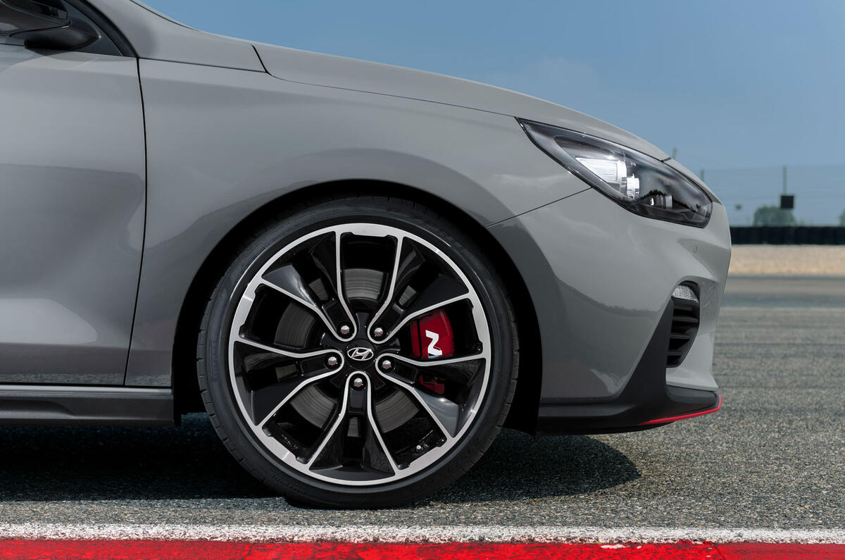 Hyundai i30 Fastback N 2019 first drive review - alloy wheels