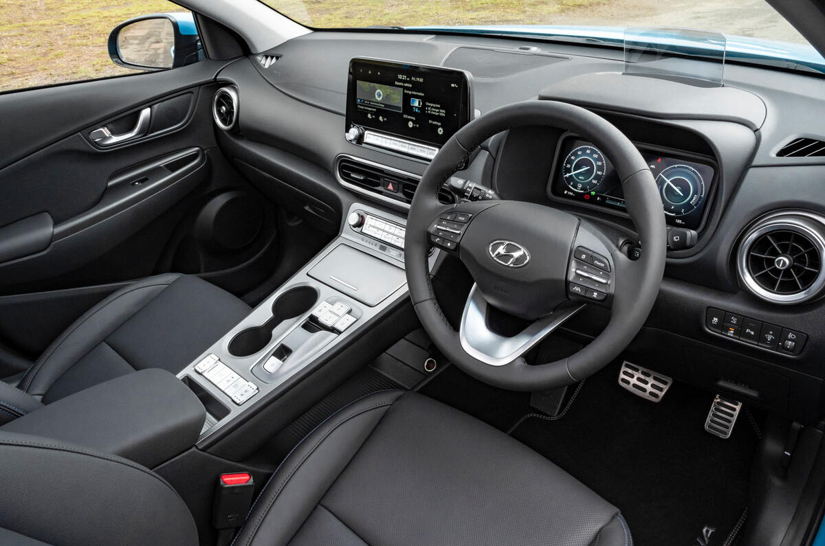 5 Hyundai Kona Electric 2022 UE : essai routier tableau de bord