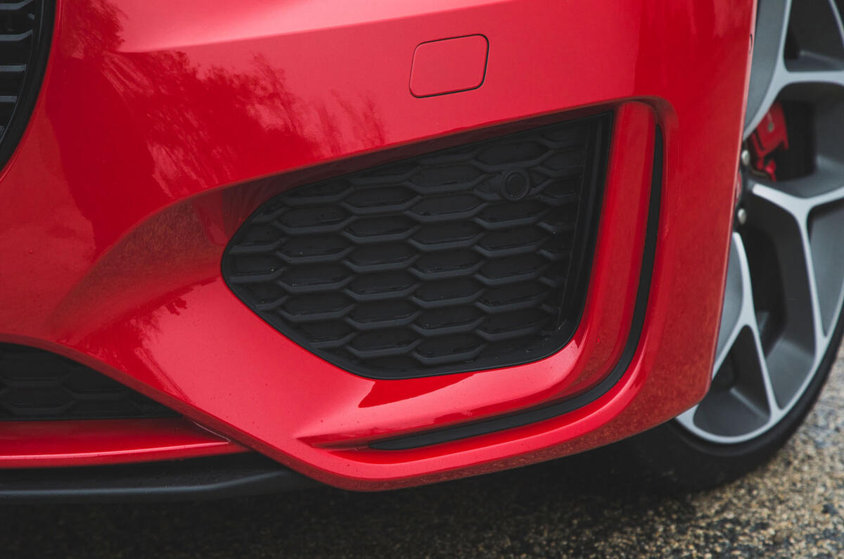 Jaguar XE P300 2019 first drive review - front bumper