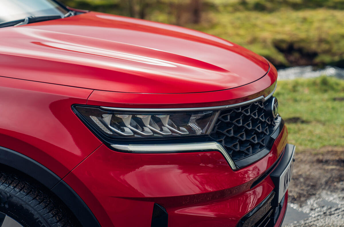 5 Kia Sorento PHEV 2021 UK first drive review headlights