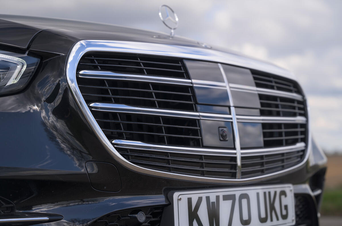 5 Mercedes S Class S400d 2021 UK FD nose