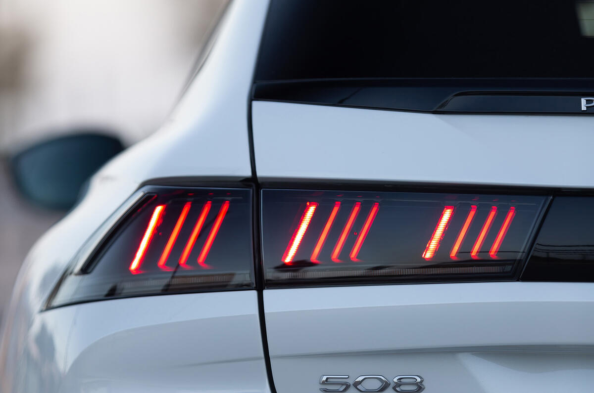 Peugeot 508 SW 2018 first drive review - rear lights