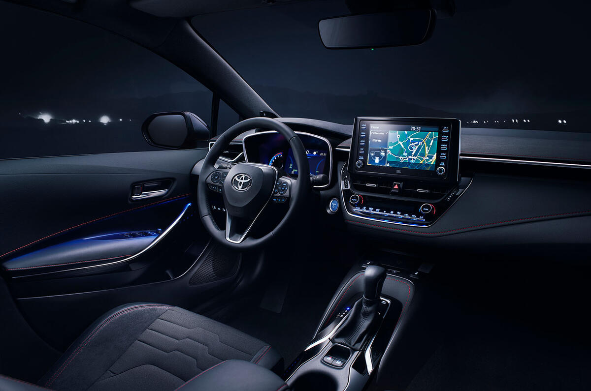 Toyota Corolla 2 0 Hybrid Hatchback 2019 Review Autocar