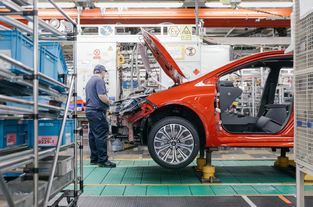 Building 40 new cars per hour: Inside Toyota's Burnaston plant | Autocar