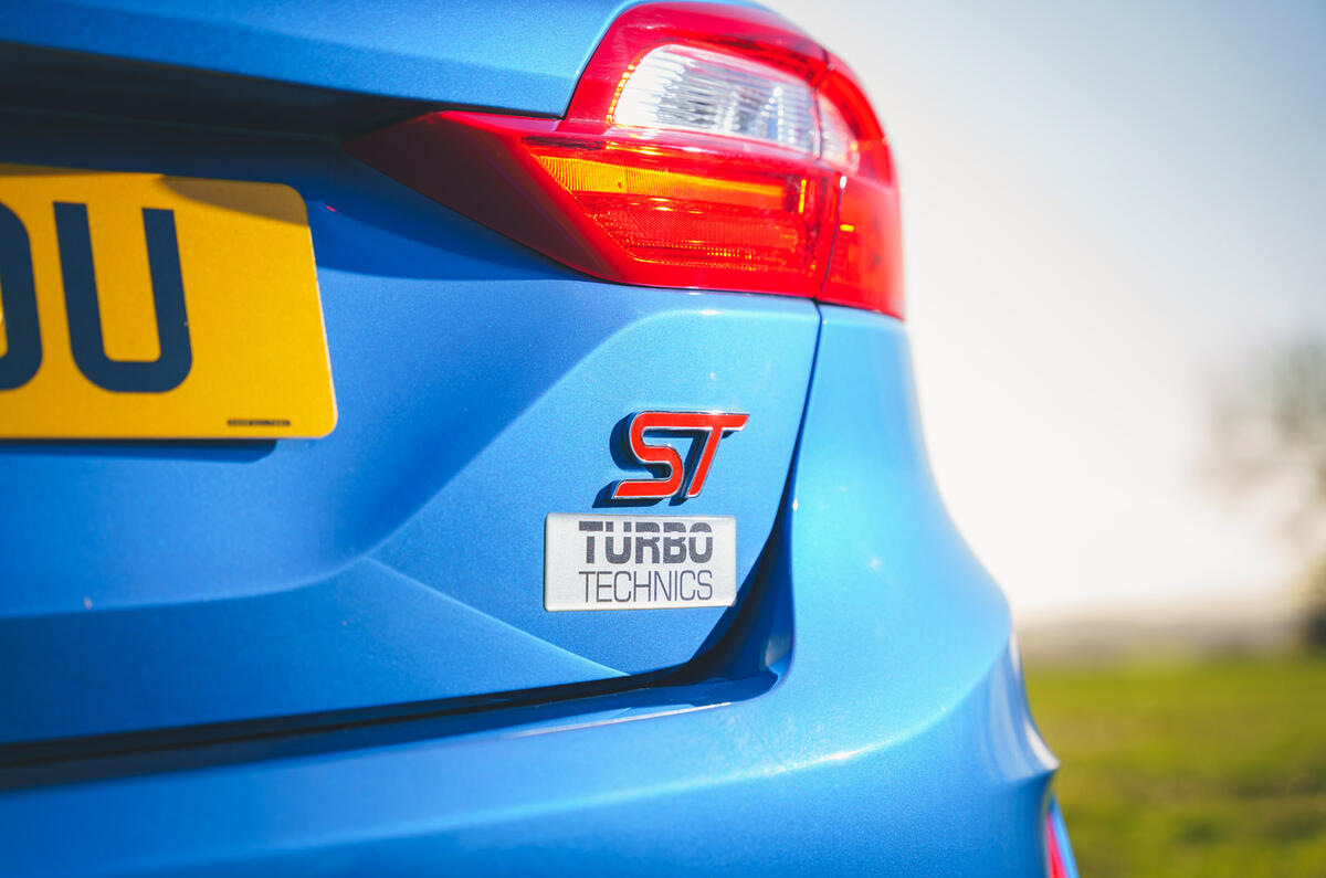 5 Turbo Technics Fiesta ST 285 2022 UE first drive review badge arrière