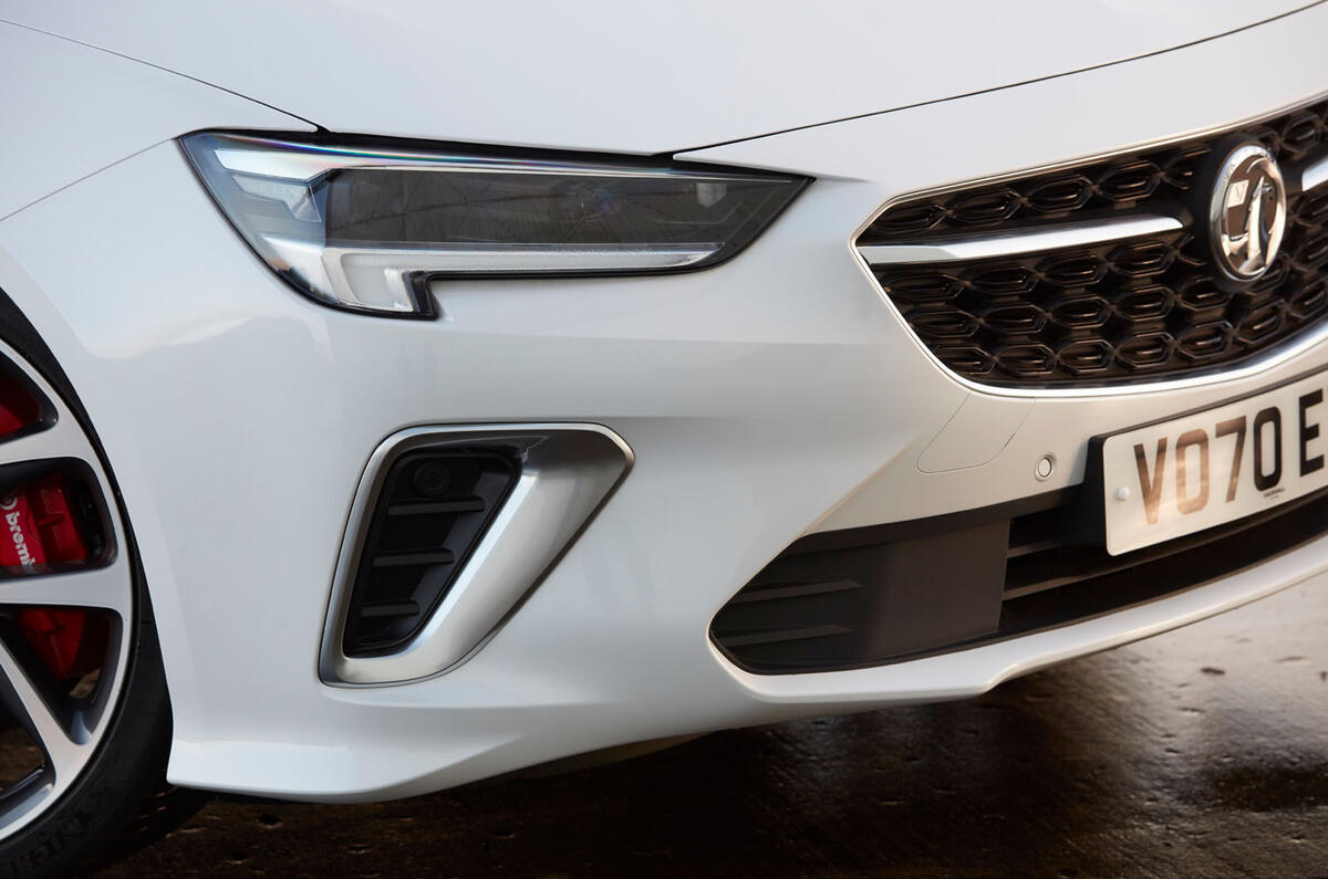 5 Vauxhall Insignia GSI 2021 : les premiers phares d'examen de conduite au Royaume-Uni