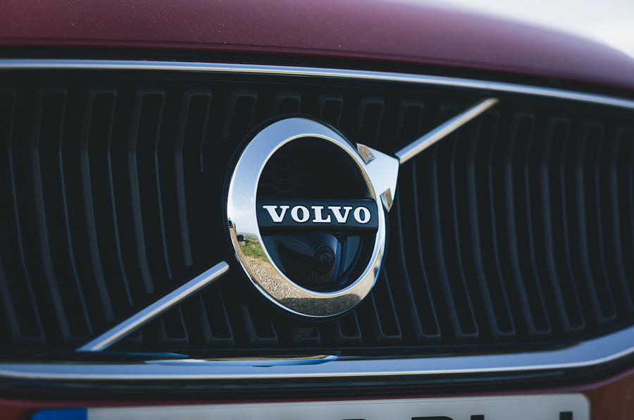 5 Volvo V60 B3 Momentum 2021 UE : essai routier du nez