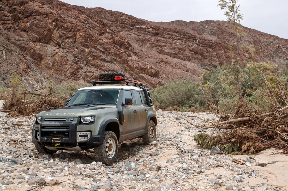 Land Rover Defender 110 S 2020 : premier bilan de conduite - front statique