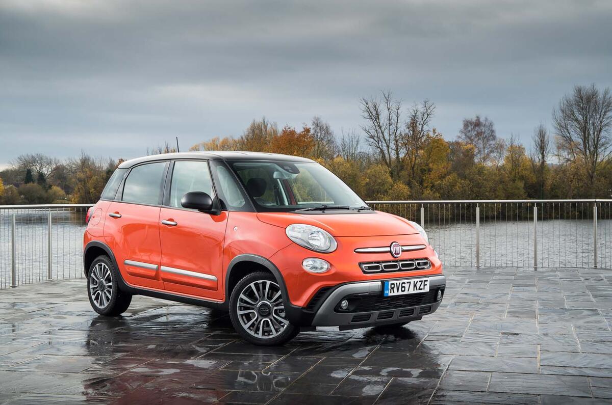 Fiat 500L static - front