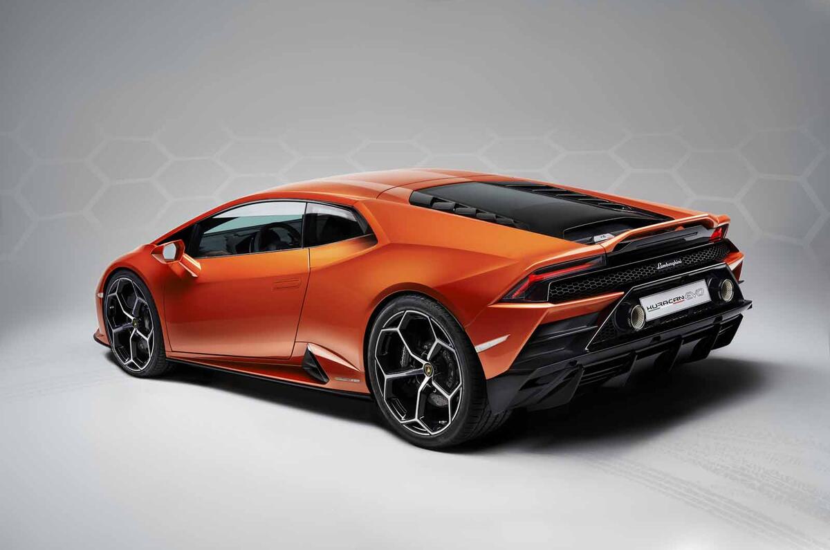 New Lamborghini Huracán Evo Updated 2019 Supercar Revealed