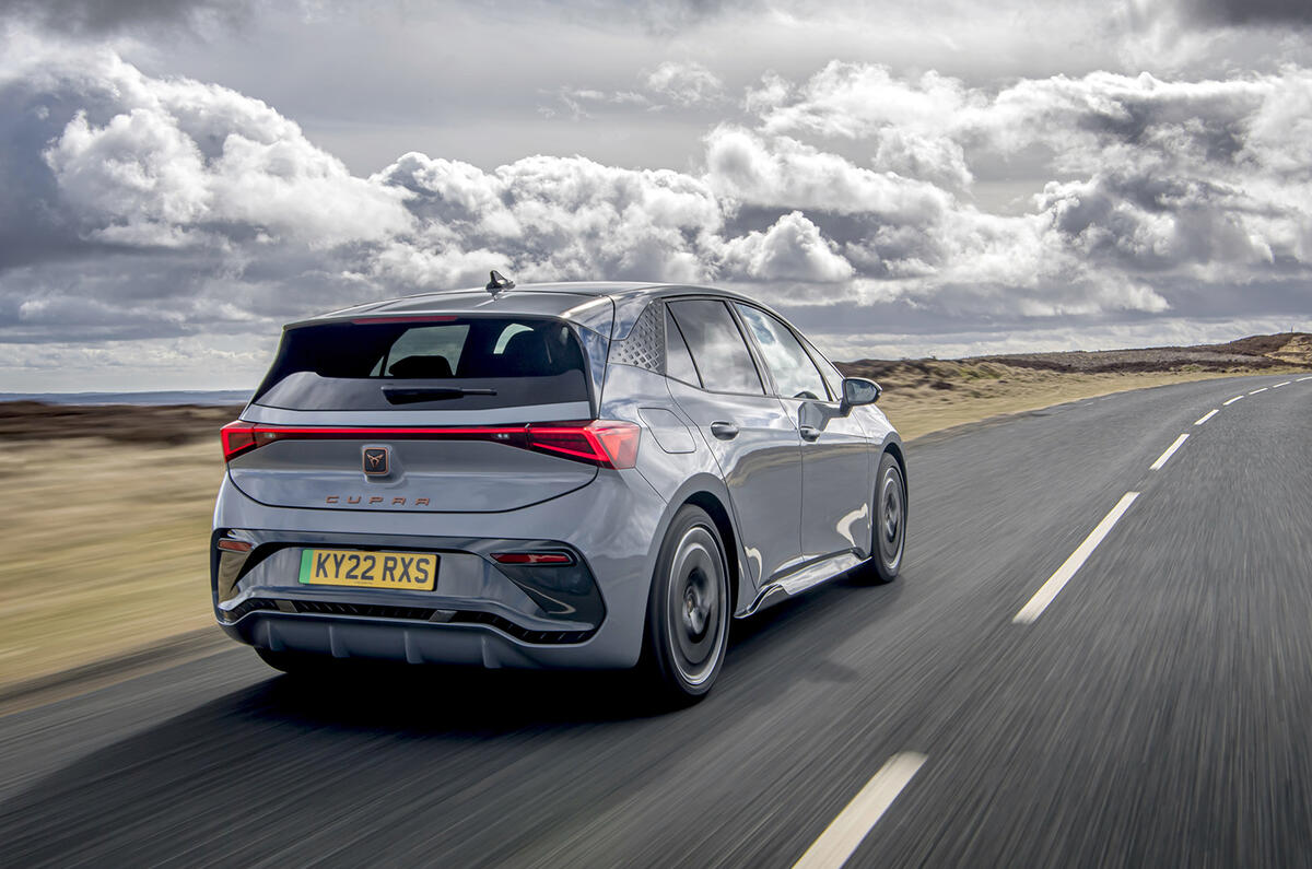 5 Cupra Born 58kWh rear tracking