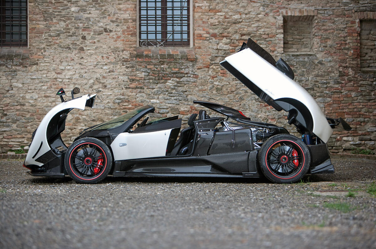 Pagani Zonda - stationary side