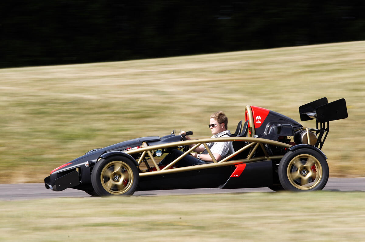 Ariel Atom V8 - hero side