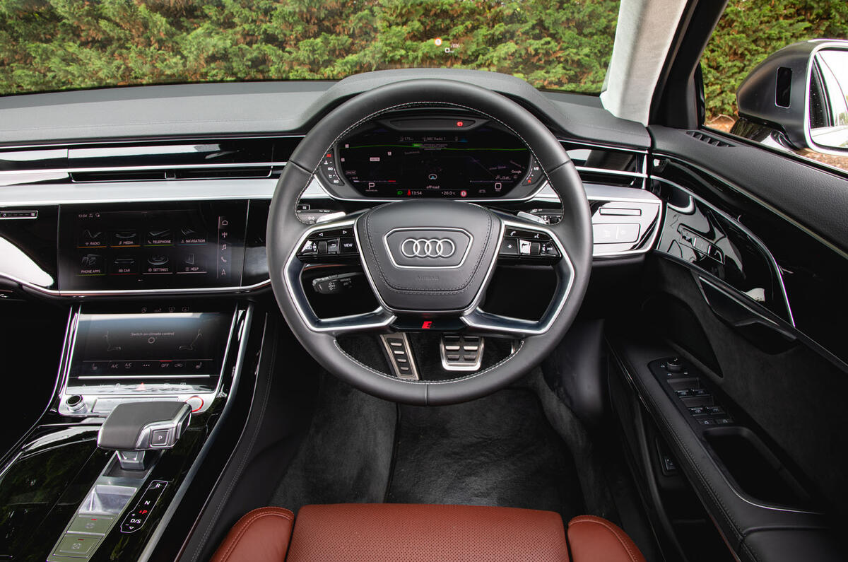 Audi S8 2020 : premier bilan de conduite au Royaume-Uni - tableau de bord