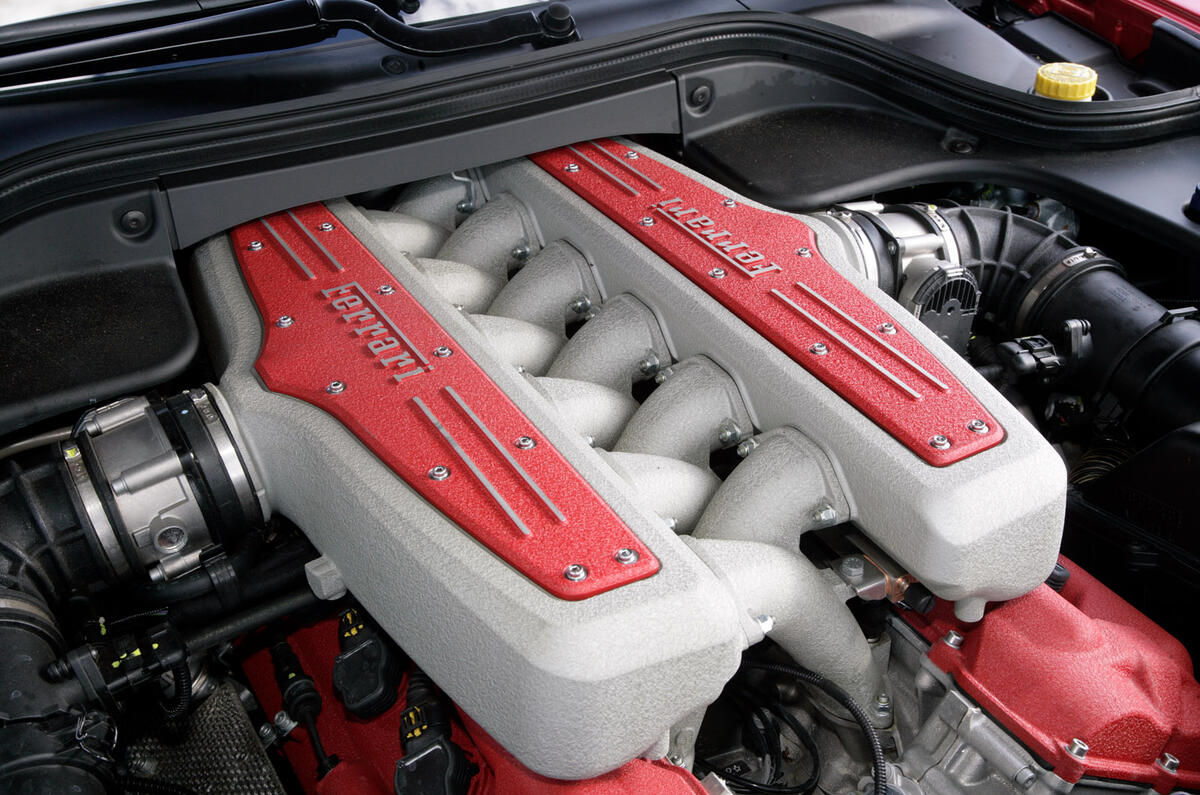 Ferrari 599 - engine