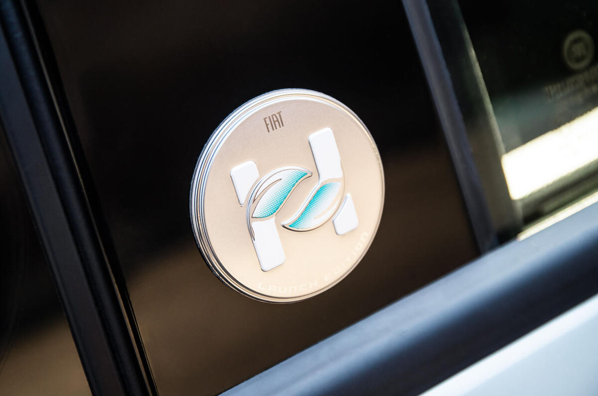 Fiat 500 Hybrid 2020 first drive review - side decals