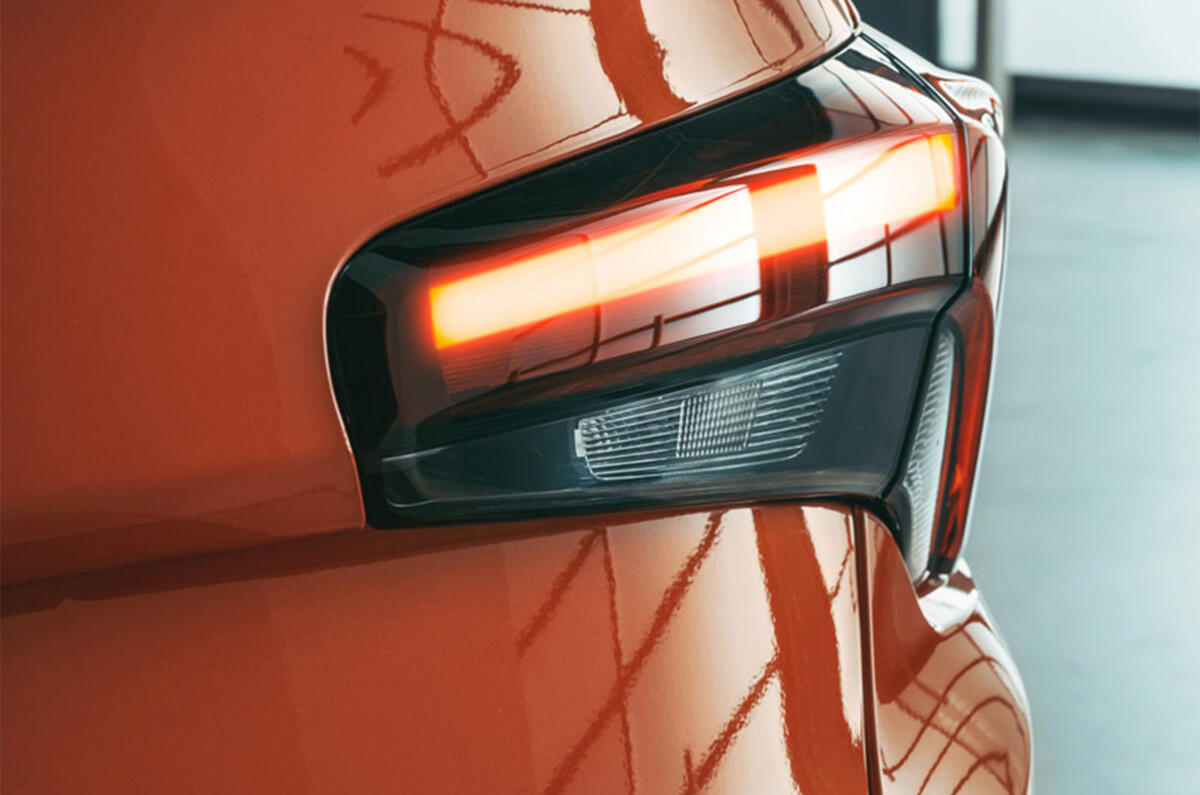 Fiat Tipo Cross - rear light